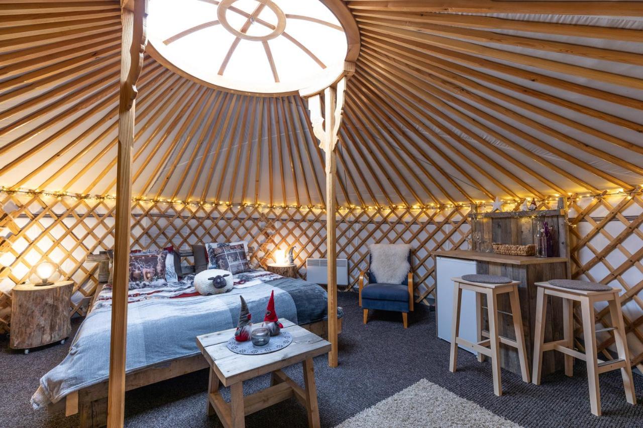 Yurt District Hotel Rovaniemi Exterior photo